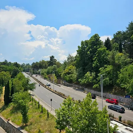 Arberia טיראנה